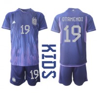 Billiga Argentina Nicolas Otamendi #19 Barnkläder Borta fotbollskläder till baby VM 2022 Kortärmad (+ Korta byxor)